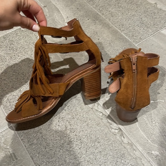 Jeffrey Campbell brown suede fringe midi heel sandal - Picture 4 of 6